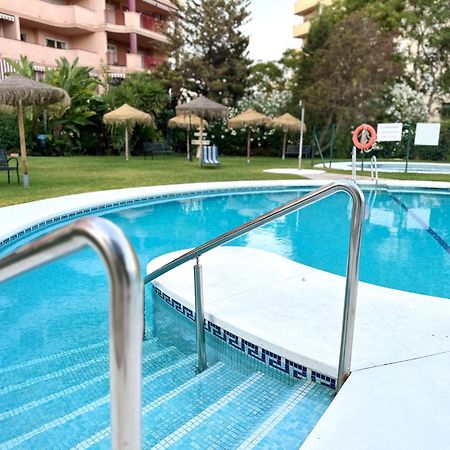 Costa Del Sol Seaside Studio - 5 Mins From Beach 푸엔히롤라 외부 사진