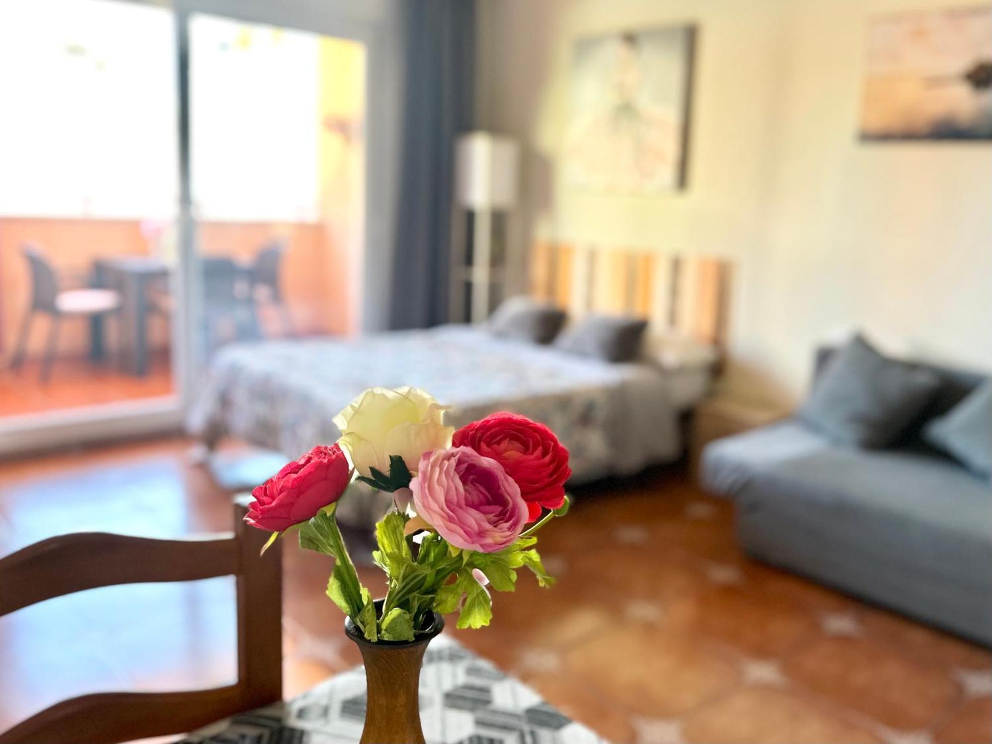 Costa Del Sol Seaside Studio - 5 Mins From Beach 푸엔히롤라 외부 사진