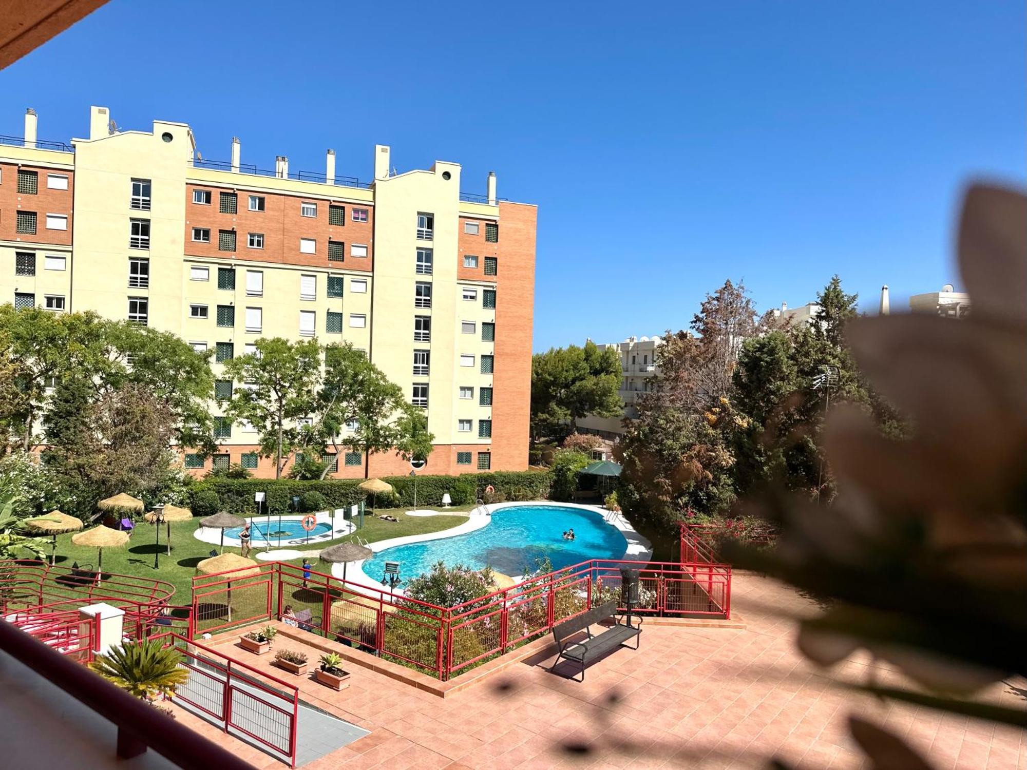 Costa Del Sol Seaside Studio - 5 Mins From Beach 푸엔히롤라 외부 사진